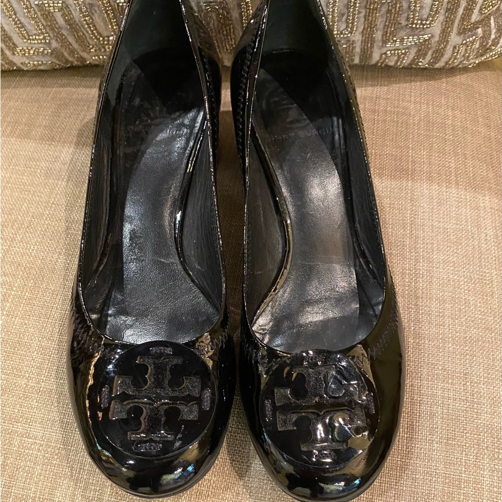 Tory Burch Patent  leather shoe Sz. 7